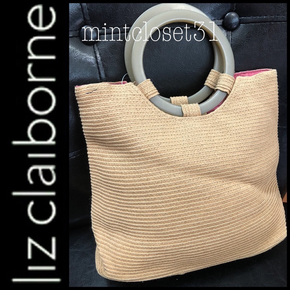 Liz Claiborne Handbags - 🆕 Liz Claiborne Woven Straw Bag